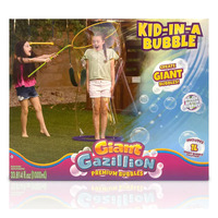 Gazillion Bubbles Giant Kid-in-a Bubble with 1L Solution FR36757