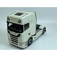 Solido Scania 580s Semi Truck Ivory 1:24 scale Diecast Metal 2400301