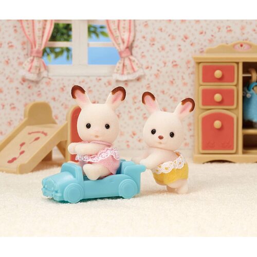 Sylvanian Families Chocolate Rabbit Twins (with Blue Car) SF5420 **